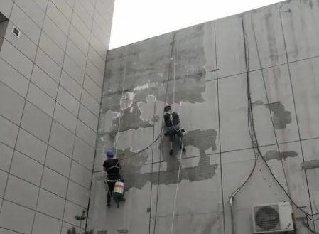 信阳市楼顶漏水维修公司分享下信阳市外墙防水的注意事项